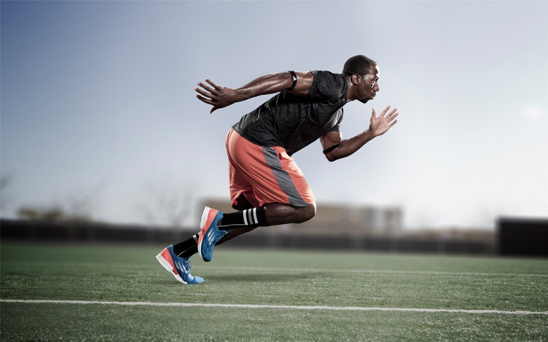 阿尔瓦雷斯，当大场面先生在莱比锡红牛与阿森纳的棋盘上落子