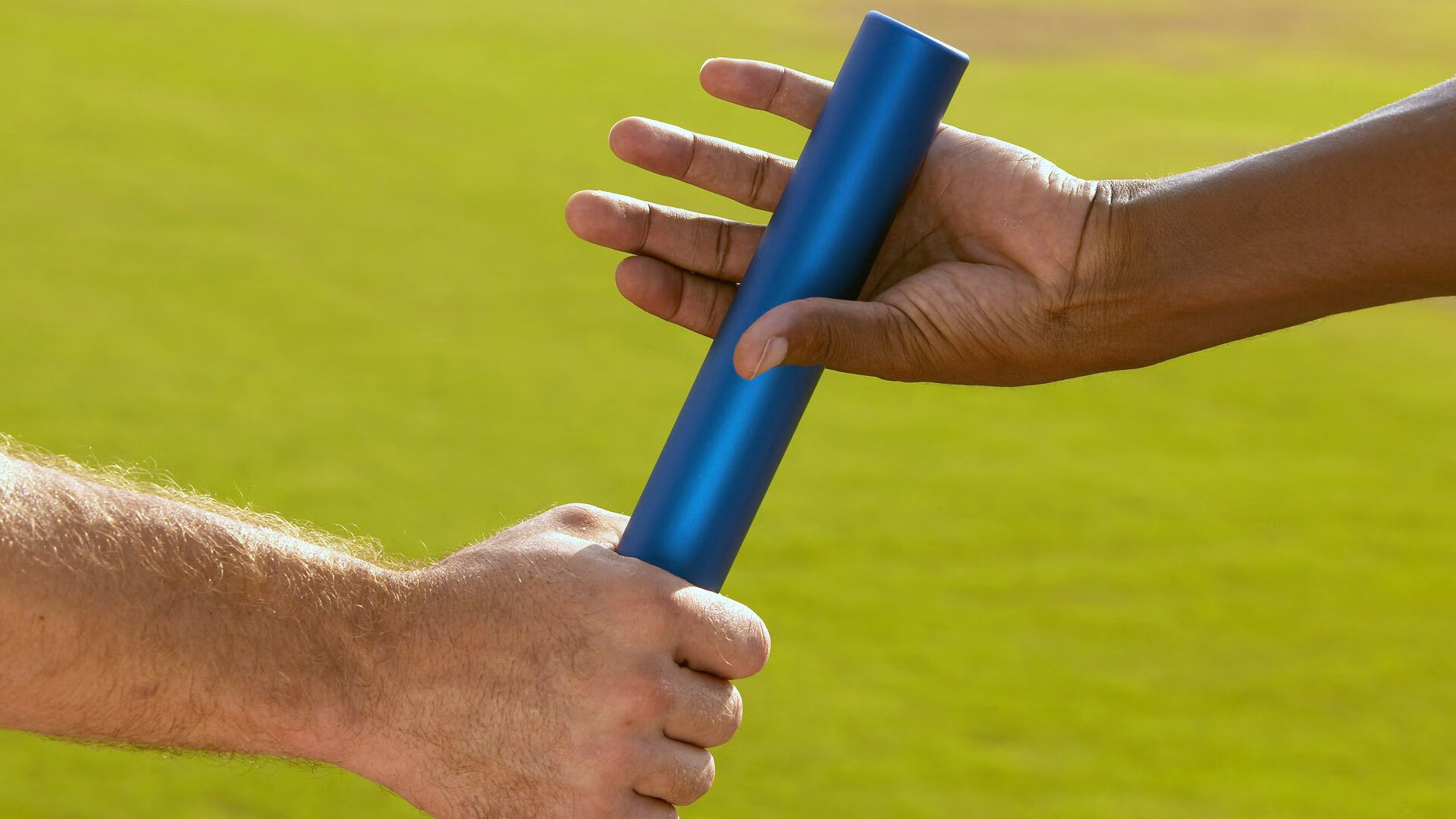 克瓦拉茨赫利亚接管德甲争冠战，从格鲁吉亚山巅到德国绿茵的征服之路